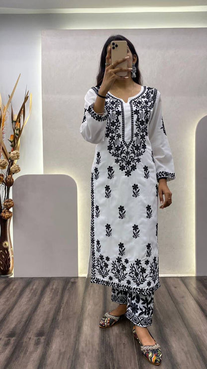 White Kurti with pent