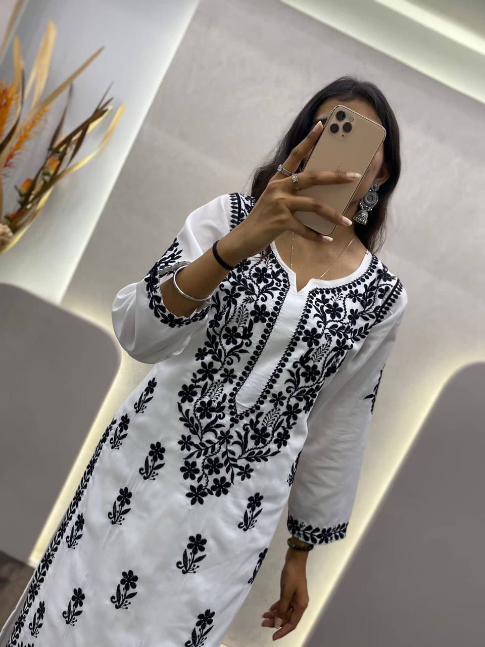 White Kurti with pent